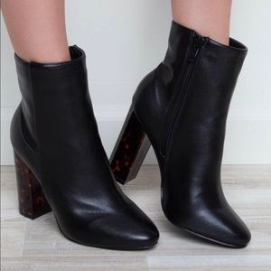 Vittoria booties (shoppriceless)